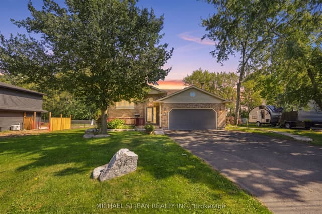 Detached at 78 Montgomery Road, Welland, ON L3C 2Y3