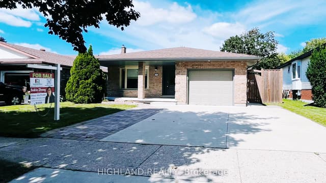 Detached at 182 Foxhunt Road, Waterloo, ON N2K 2S2