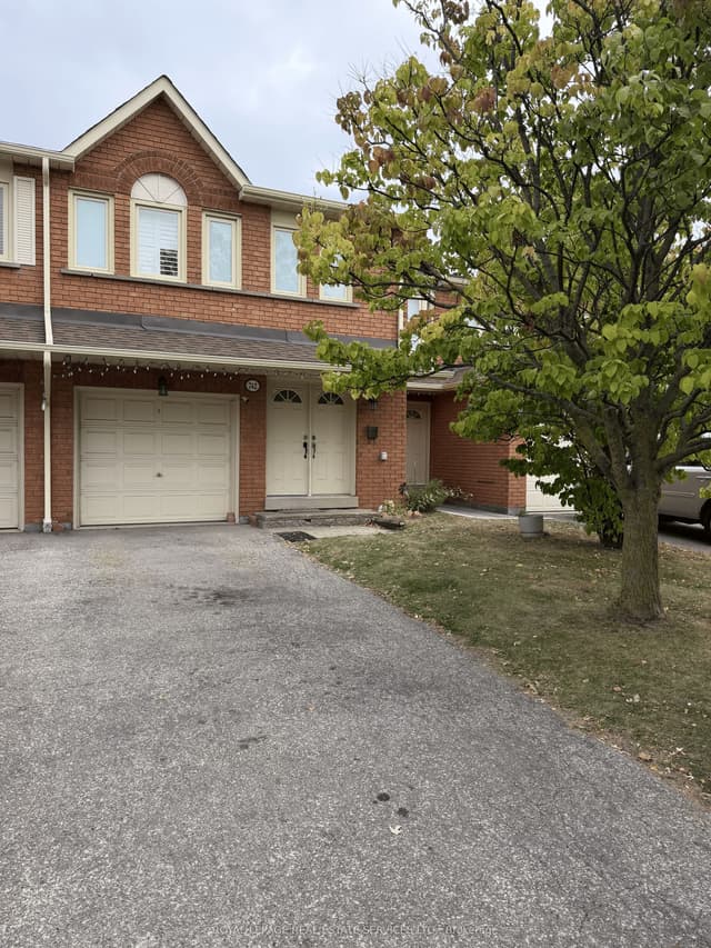 Condo Townhouse at 742 Winterton Way, Mississauga, ON L5R 3L6