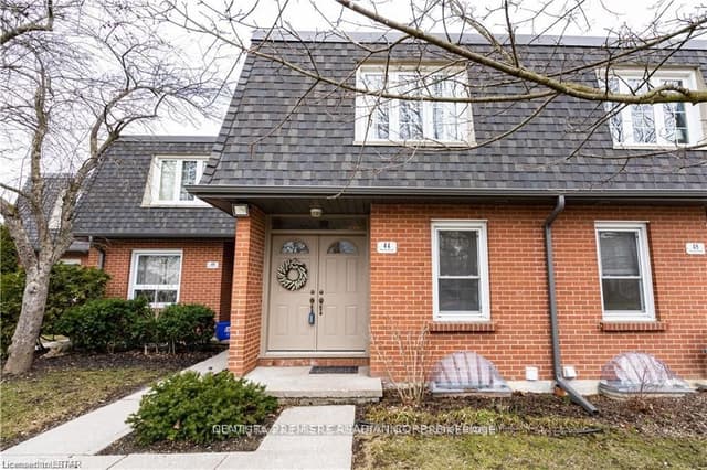 Condo Townhouse at 44 Homestead Crescent 60, London North, ON N6G 2E4