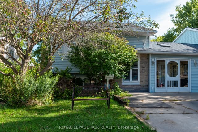 Link at 82 Quarry Drive, Orangeville, ON L9W 3S6