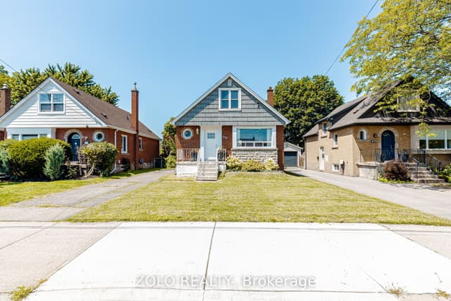 Detached at 236 Parkdale Avenue S, Hamilton, ON L8K 3P6