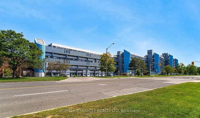 Condo Townhouse at 4673 Jane Street 517, Toronto, ON M3N 2L1, Toronto W05
