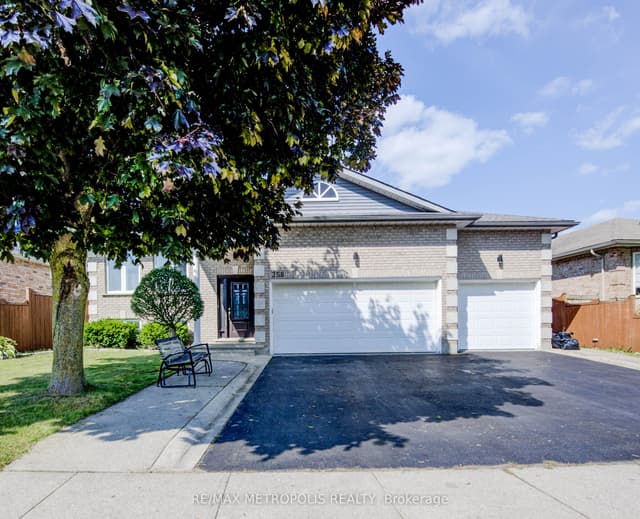 Detached at 258 Saginaw Parkway, Cambridge, ON N1T 1R7