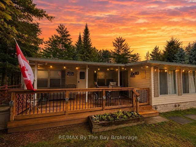 Detached at 85 THEME PARK Drive 168, Wasaga Beach, ON L9Z 1X7