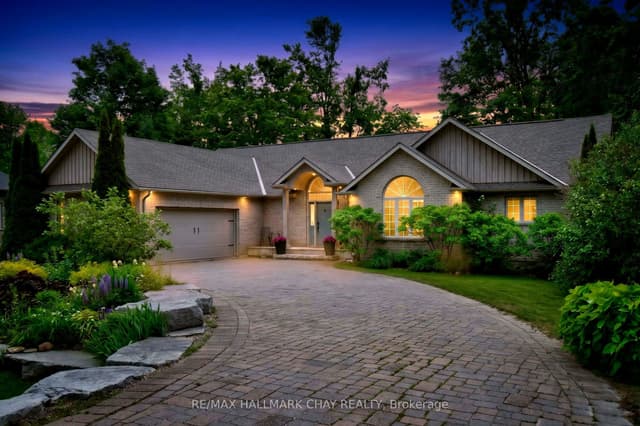 Detached at 3 Nordic Trail, Oro-Medonte, ON L0L 2L0