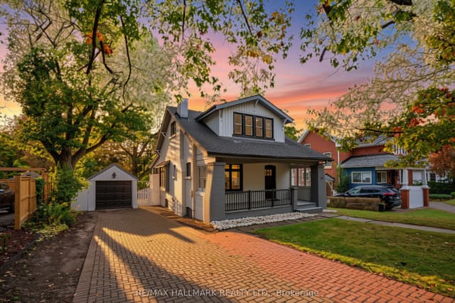 Detached at 20 Elizabeth Street S, Richmond Hill, ON L4C 3V4