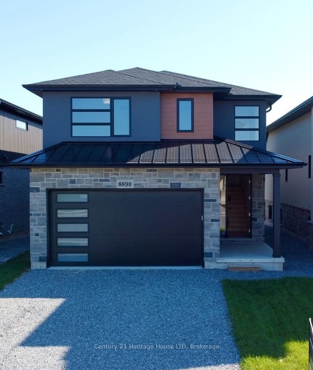 Detached at 8890 Angie Drive, Niagara Falls, ON L2H 3W8