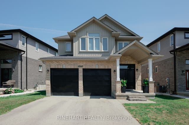 Duplex at 2946 Tokala Trail, London North, ON N6G 0S6