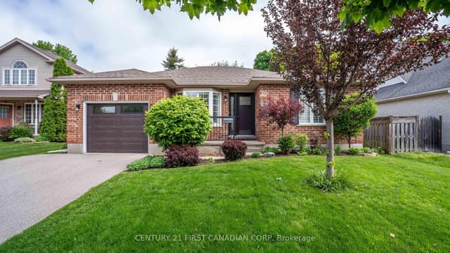 Detached at 839 Guildwood Boulevard, London North, ON N6H 5E4