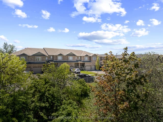 Att/Row/Townhouse at 138 Edenrock Drive, Hamilton, ON L8E 0G8
