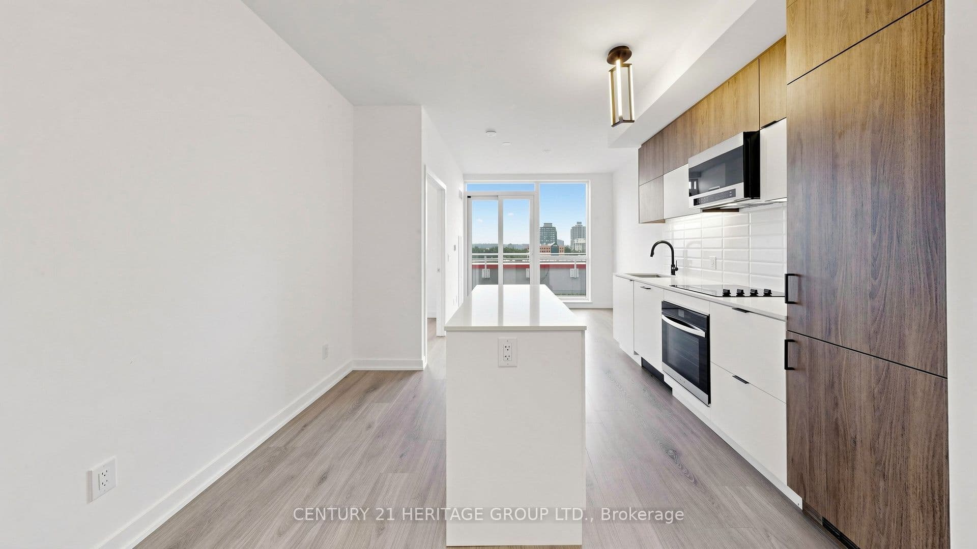 Suite 718 · Floor 7, Unit 718 · 8888 Yonge St
