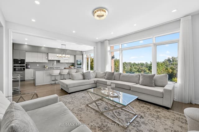 Detached at 127 Mcphail Avenue, Clarington, ON L1C 7H2