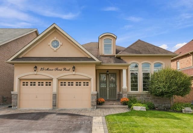 Detached at 25 Manor Forest Road, East Gwillimbury, ON L0G 1M0