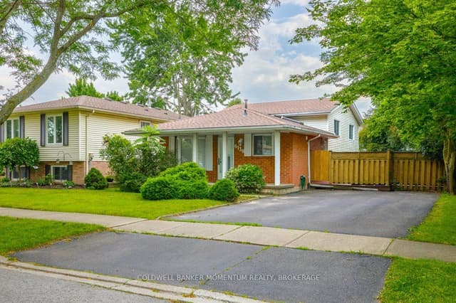 Detached at 6130 Crimson Drive, Niagara Falls, ON L2G 7S3