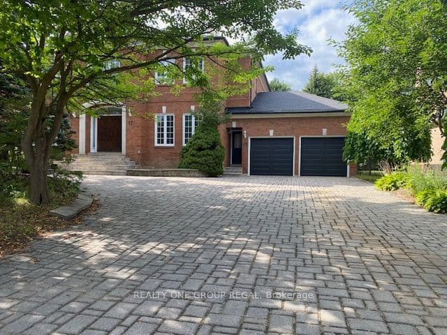 Detached at 17 Dunloe Road, Richmond Hill, ON L4B 2H6