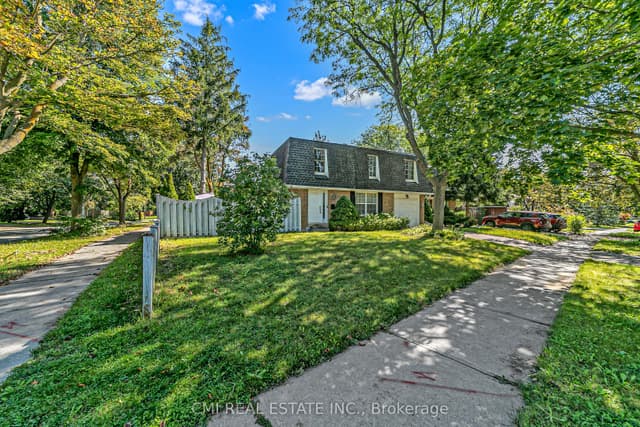 Att/Row/Townhouse at 39 Brightway Crescent, Richmond Hill, ON L4C 5A1