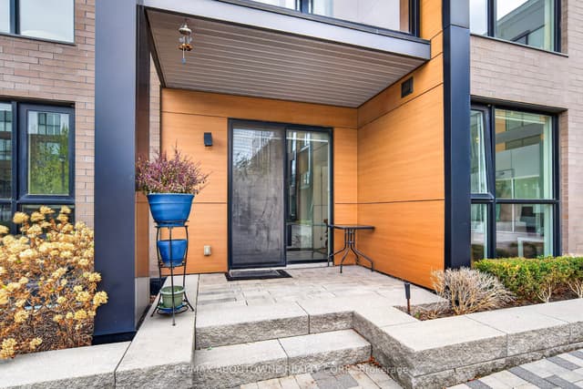 Condo Apartment at 168 Sabina Drive 113, Oakville, ON L6W 0W5