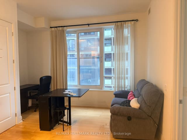 Condo Apartment at 21 Balmuto Street 803, Toronto, ON M4Y 1W4, Toronto C01