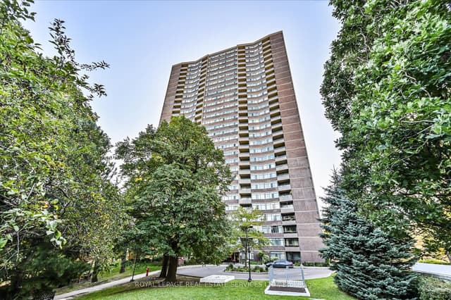 Condo Apartment at 3100 Kirwin Avenue 301, Mississauga, ON L5A 3S6