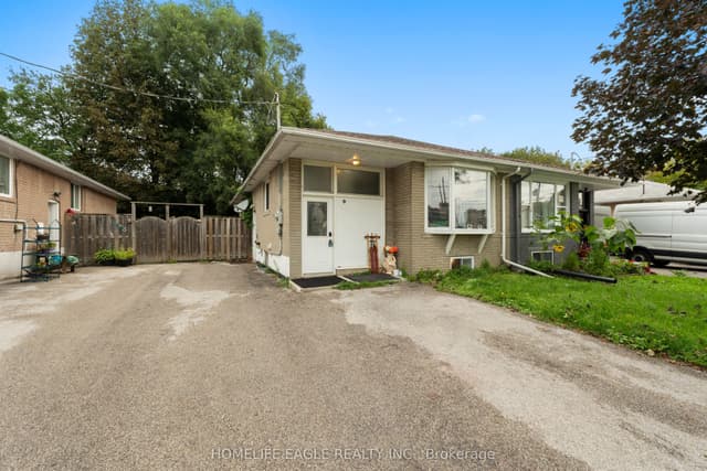 Semi-Detached at 169 Penn Avenue, Newmarket, ON L3Y 2S3