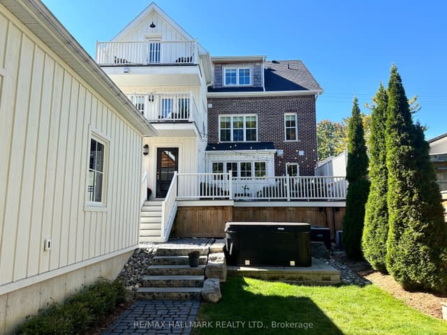 Detached at 63 Market Street, Whitchurch-Stouffville, ON L4A 1G6