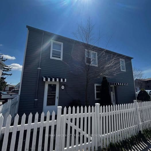 29 Rykert Street