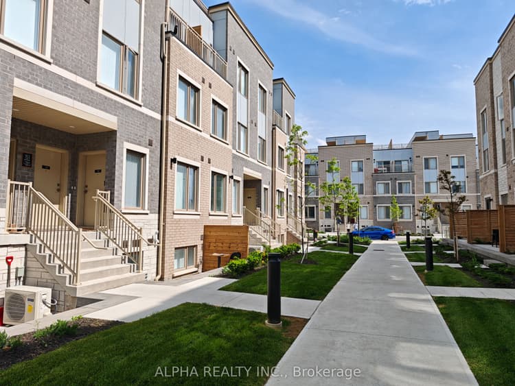 141 Honey Crisp Crescent