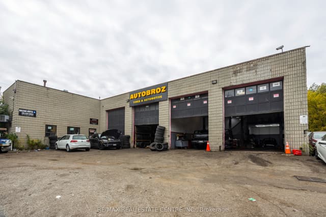 Commercial Retail at 1000 Weston Road, Toronto, ON M6N 3S1, Toronto W04