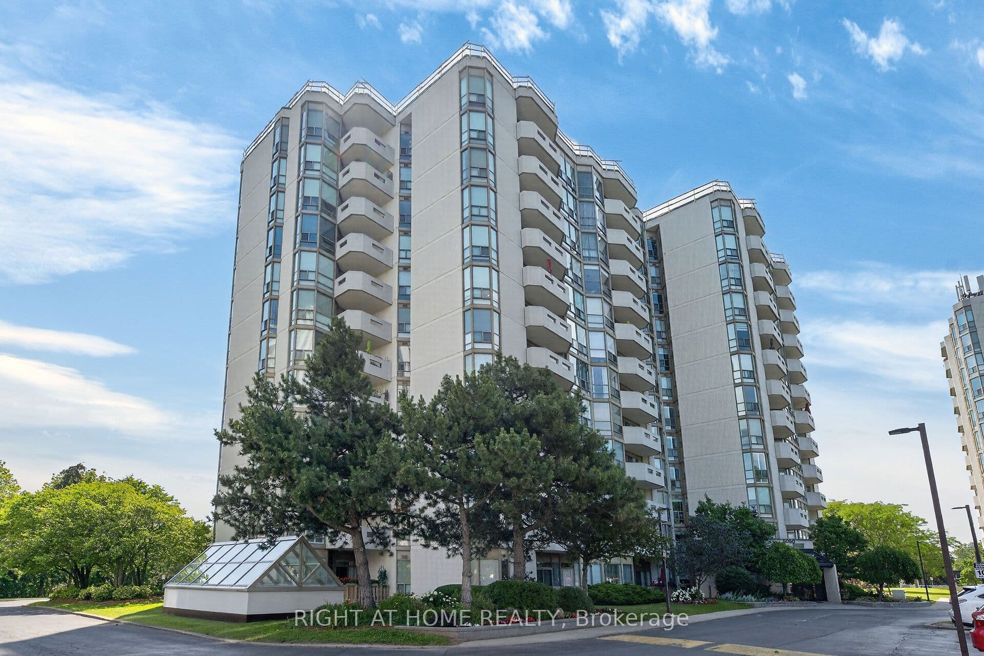 Suite 306 · Floor 3, Unit 306 · 5080 Pinedale Ave