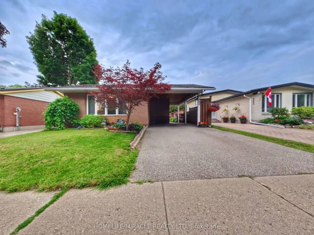 Detached at 380 Grangewood Drive, Waterloo, ON N2K 2E6