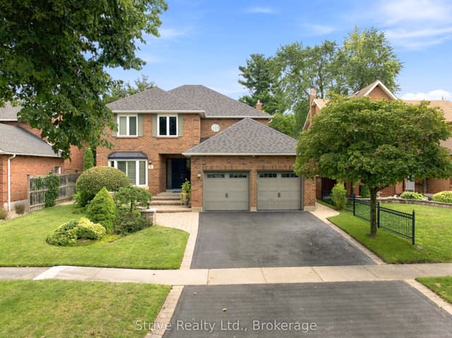 Detached at 5 Carriage Lane, Clarington, ON L1E 1J9