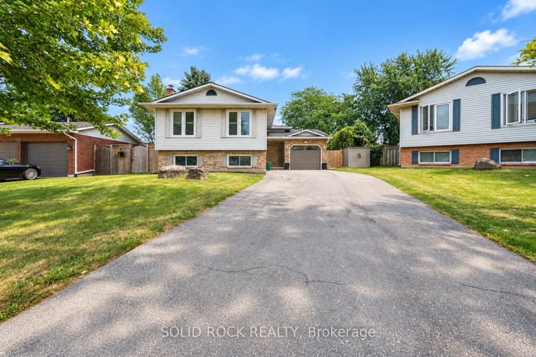 3929 Vineyard Crescent