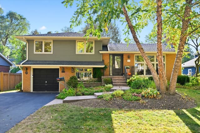Detached at 362 Oakwood Drive, Burlington, ON L7N 1X2