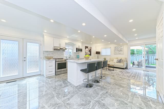 Detached at 53 Belvedere Crescent, Richmond Hill, ON L4C 8V4