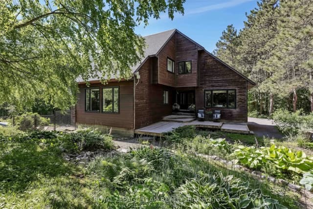 Detached at 104 Sol Lane, Carp - Dunrobin - Huntley - Fitzroy and Area, ON K0A 3M0
