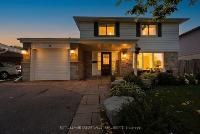 Detached at 31 Melville Crescent, Brampton, ON L6W 2S3