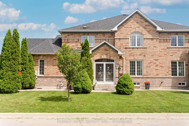 Semi-Detached at 35 Goreridge Crescent, Brampton, ON L6P 1P2