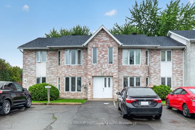 Condo Apartment at 185 Du Comte Street 102B, Alfred and Plantagenet, ON K0B 1L0