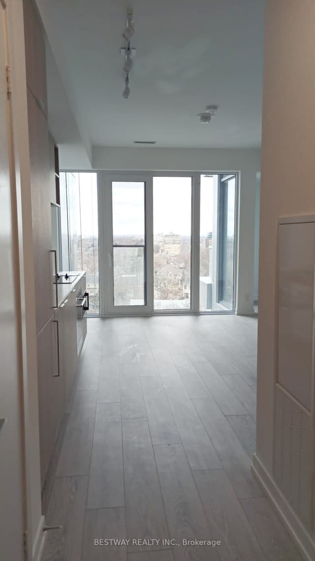 Condo Apartment at 2020 Bathurst Street 1611, Toronto, ON M5P 0A6, Toronto C03