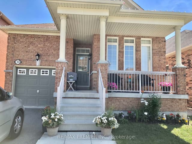 Detached at 144 Greenview Circle, Vaughan, ON L6A 0B6