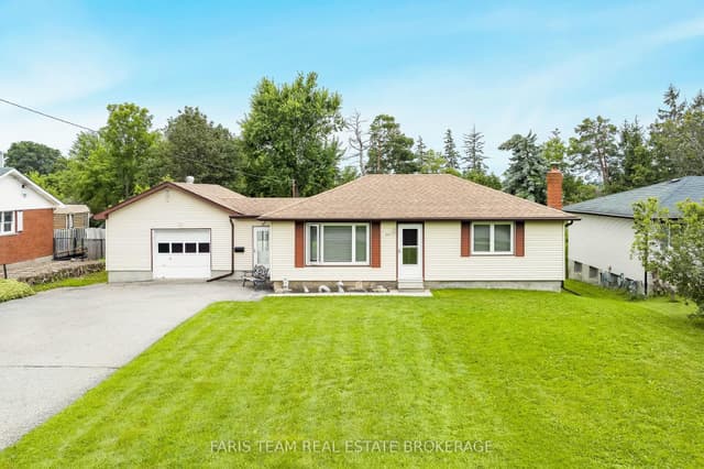 Detached at 207 Warnica Road, Barrie, ON L4N 3Z2