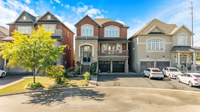 Detached at 14 Arrowstone Court, Brampton, ON L6R 0V5