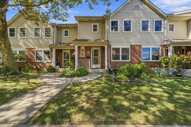 Condo Townhouse at 55 Kerman Avenue 47, Grimsby, ON L3M 5G2