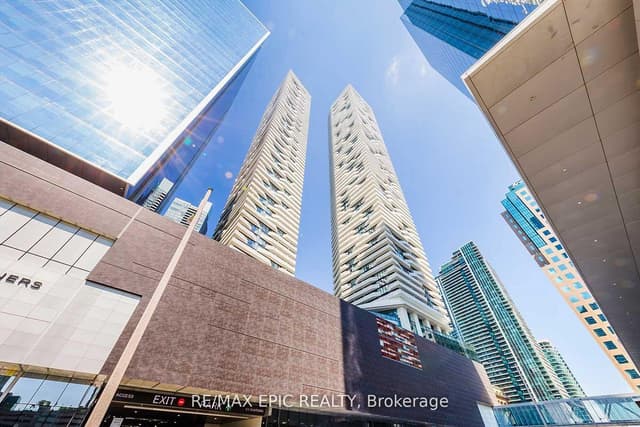 Condo Apartment at 100 Harbour Street 5705, Toronto, ON M5J 0B5, Toronto C01