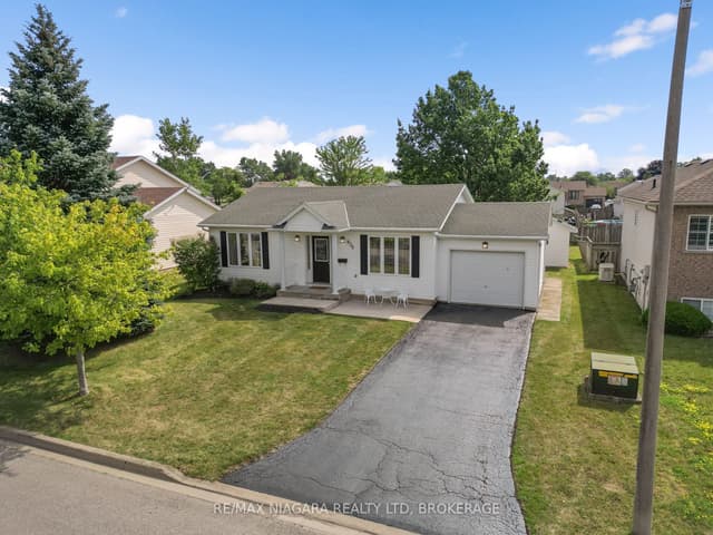 Detached at 936 Colette Road, Fort Erie, ON L2A 6G7