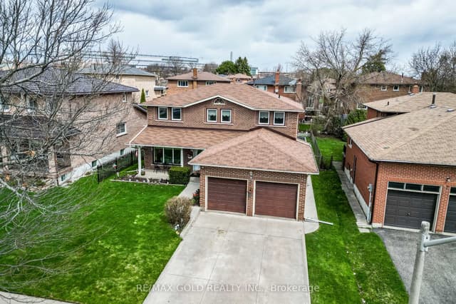 Detached at 9 Princeton Terrace, Brampton, ON L6S 3S4