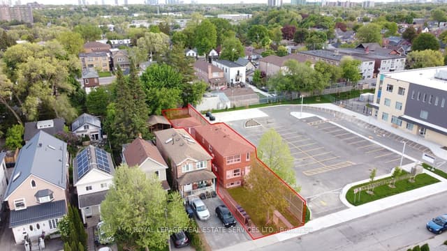 Investment at 11 Dennis Avenue, Toronto, ON M6N 2T7, Toronto W04