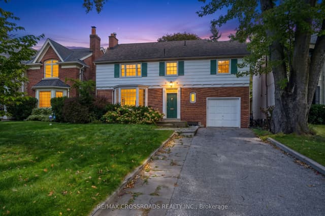 Detached at 19 Strathgowan Crescent, Toronto, ON M4N 2Z6, Toronto C04