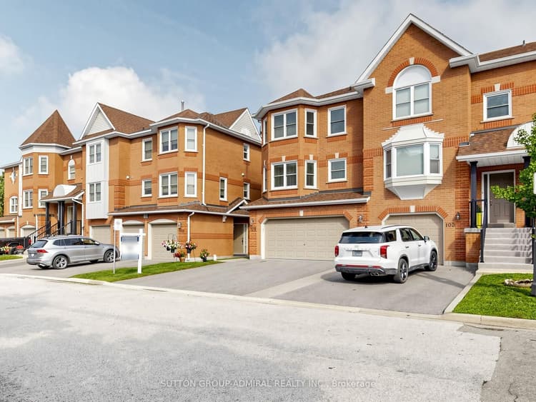 105 Leah Crescent